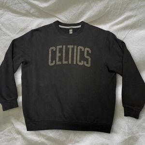 Lululemon Gym Boston Celtics Black Crewneck Sports Crewneck Sweatshirt Sporty
